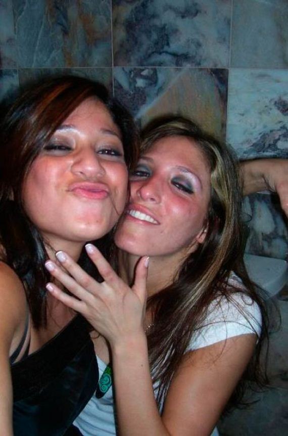 Drunk Girls Love Bathrooms
